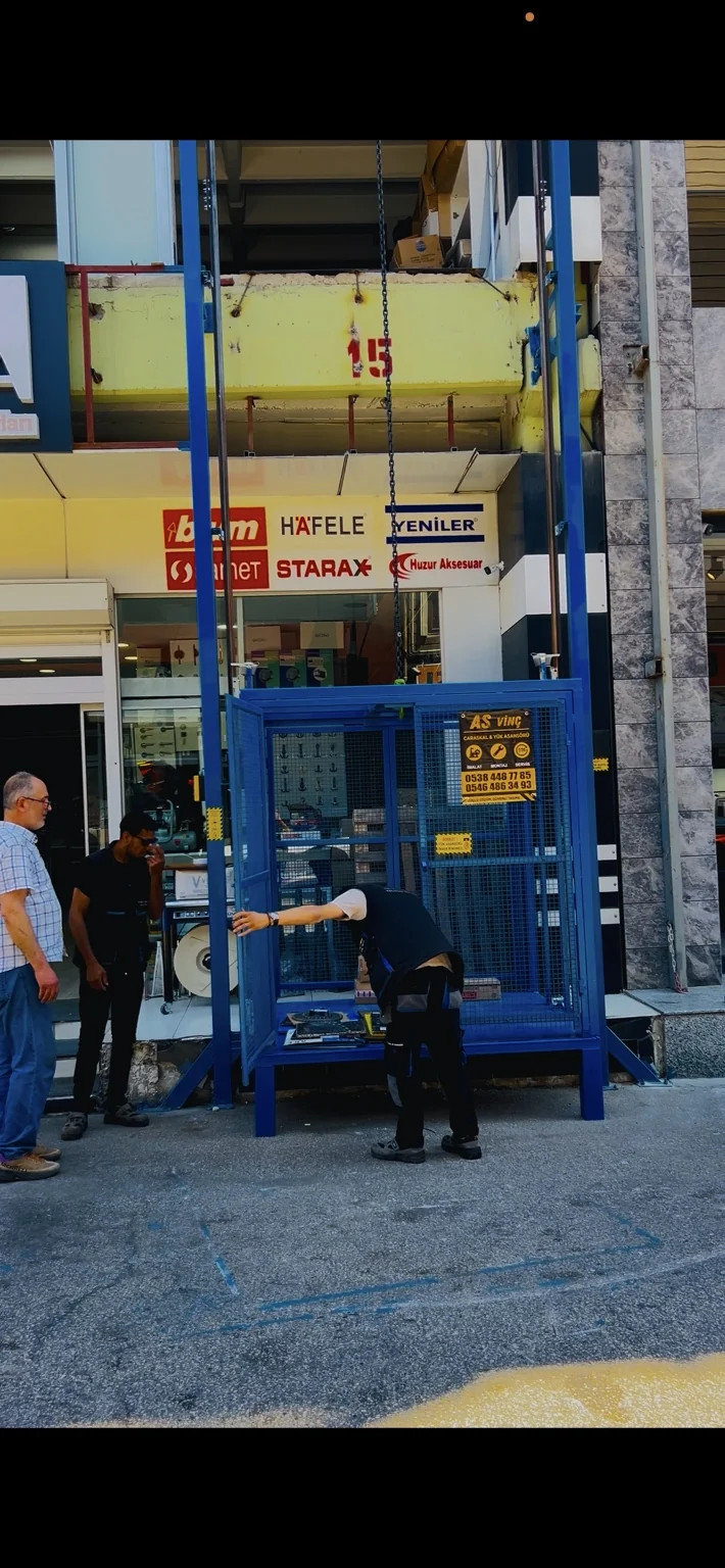 NCR İnca Hırdavat 3 ton yük asansörü dış cephe görünümü